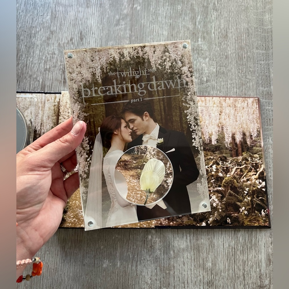 Breaking Dawn Part 1 DVD - Authentic Prop Flower - Limited Edition